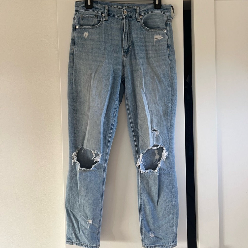 American Eagle Women’s Ripped Jeans